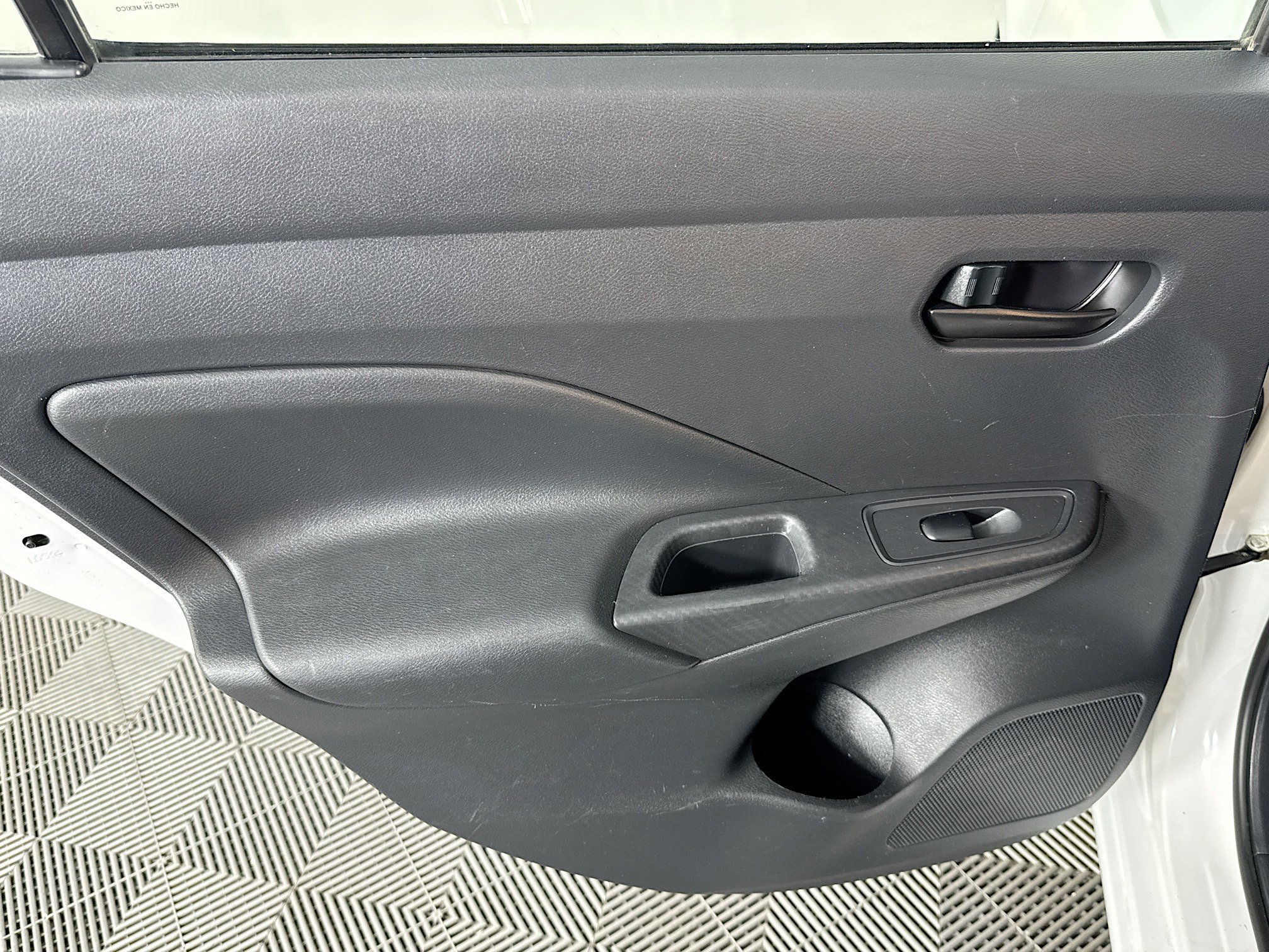 Used 2020 Nissan Versa S FWD image 43
