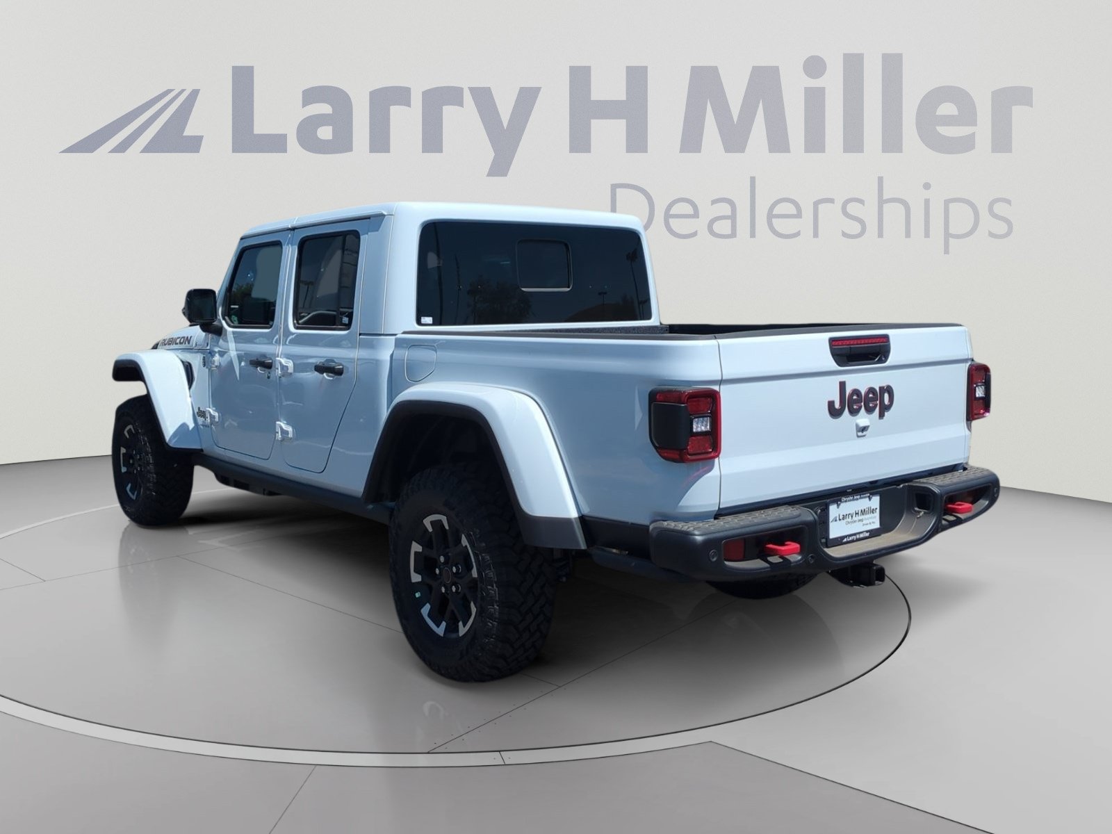 New 2026 Jeep Gladiator Rubicon w/ Capability Package AWD/4WD image 3
