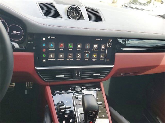 Certified 2023 Porsche Cayenne Turbo image 28