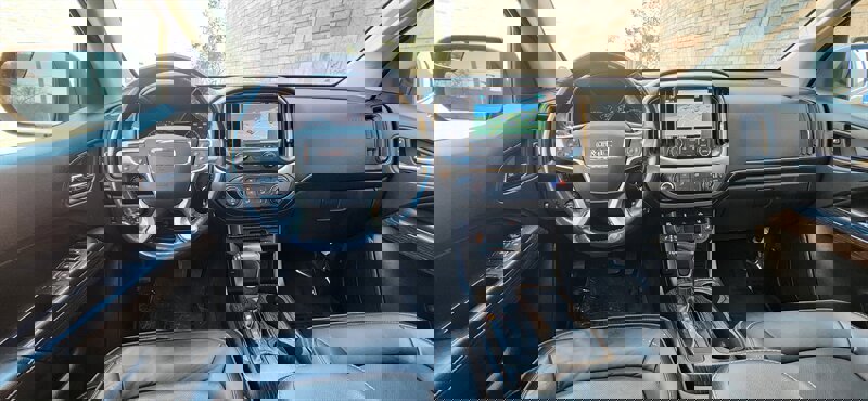 Used 2018 GMC Canyon Denali image 17