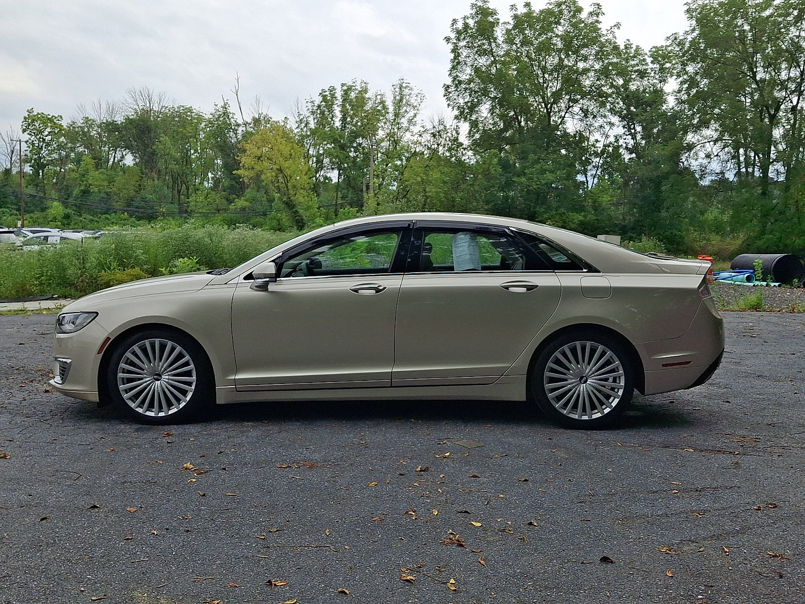 Used 2017 Lincoln MKZ Reserve w/ Climate Package AWD/4WD image 4