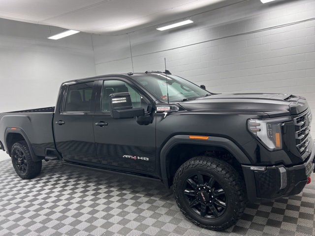 Used 2024 GMC Sierra 3500 AT4 w/ AT4 Premium Plus Package image 4