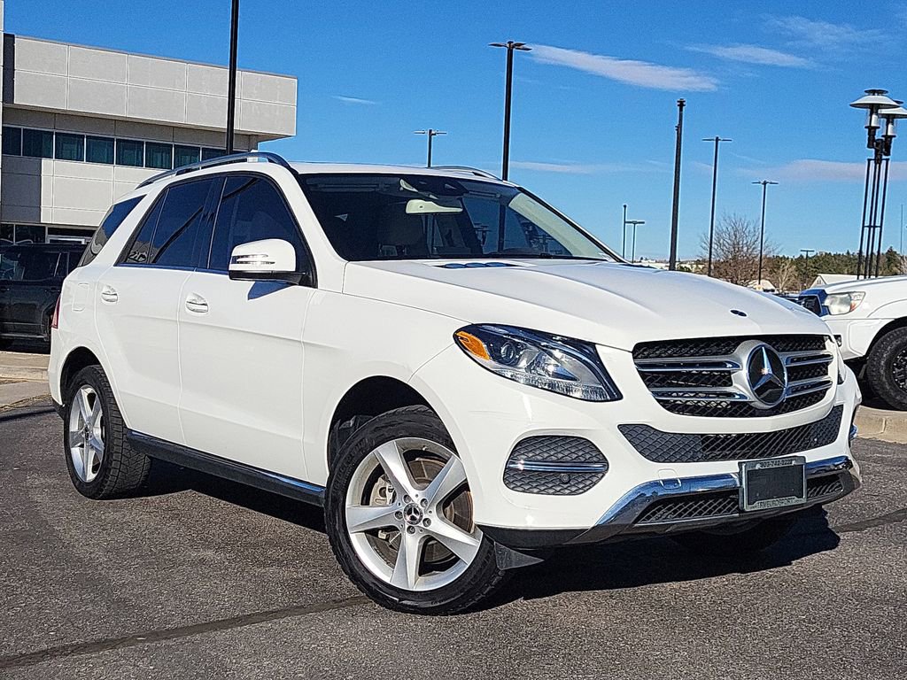 Used 2019 Mercedes-Benz GLE 400 4MATIC image 2