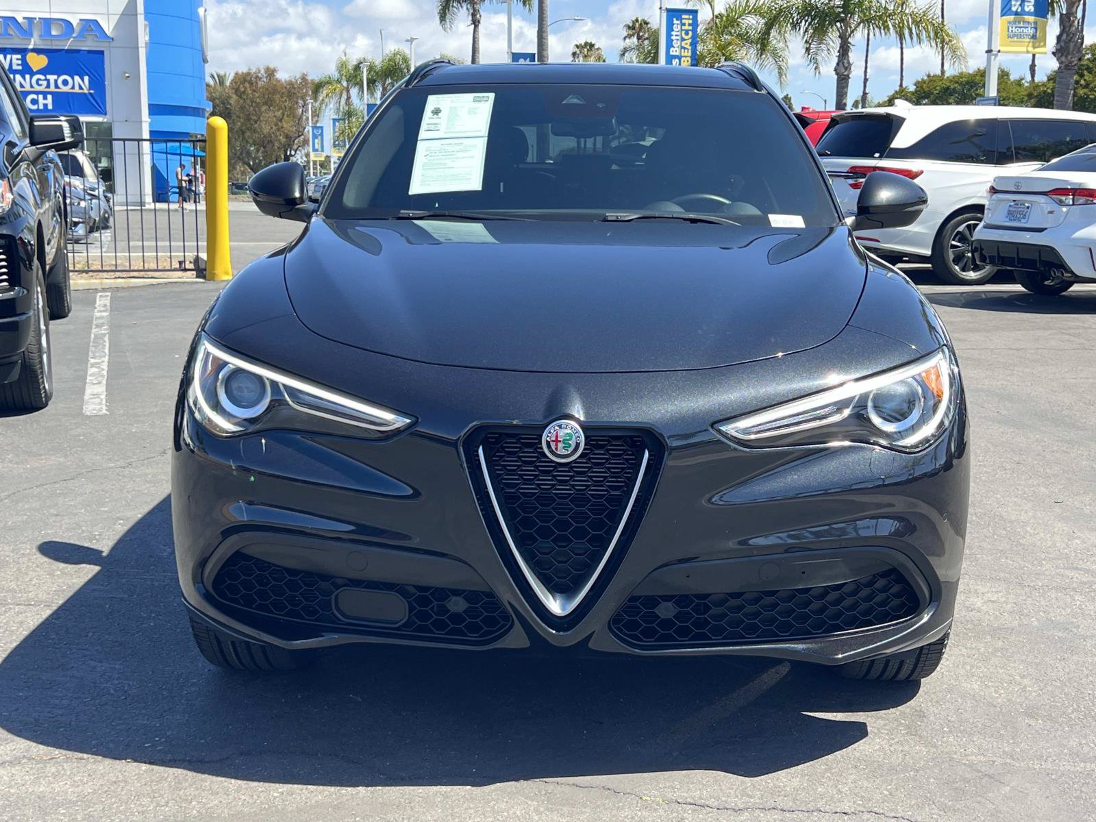 Used 2023 Alfa Romeo Stelvio Ti AWD/4WD image 4