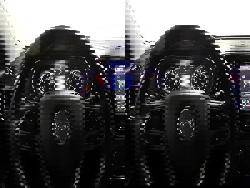 Used 2019 Jeep Cherokee Limited w/ Luxury Group image 11