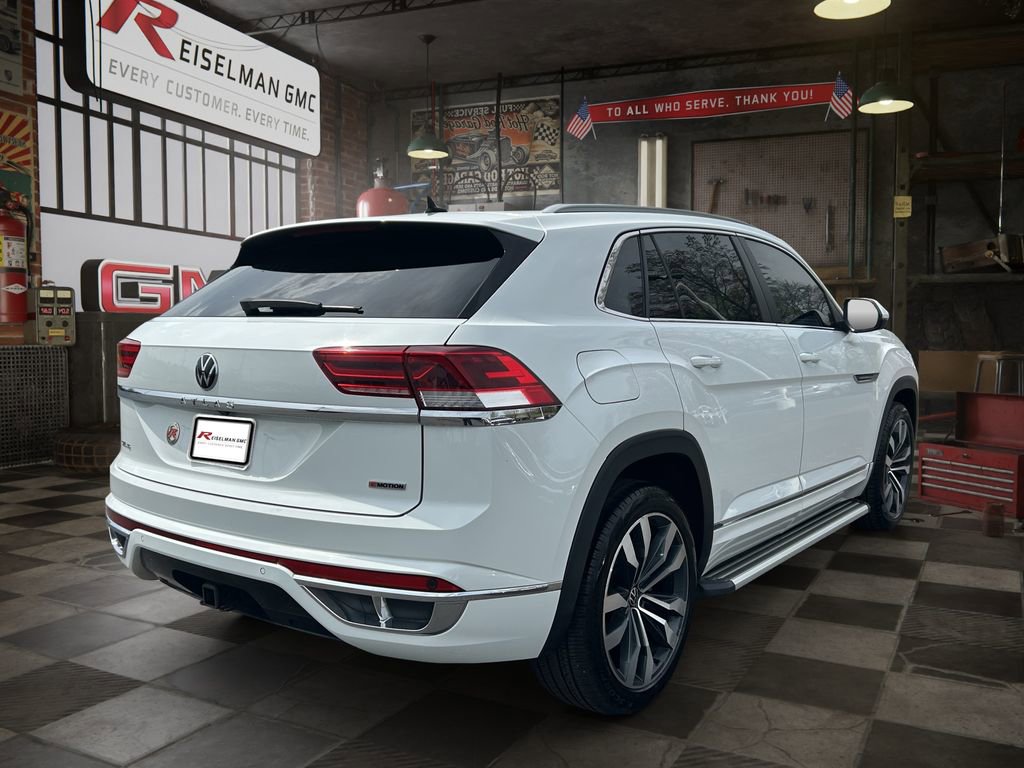 Used 2020 Volkswagen Atlas Cross Sport SEL R-Line AWD/4WD image 3