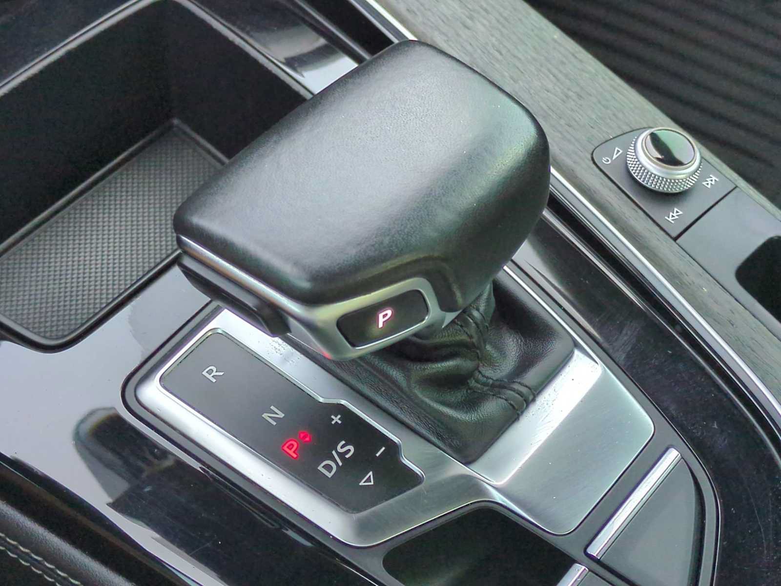 Used 2022 Audi A5 2.0T Premium Plus w/ Premium Plus AWD/4WD image 16