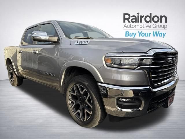 Used 2025 RAM 1500 Laramie AWD/4WD image 1