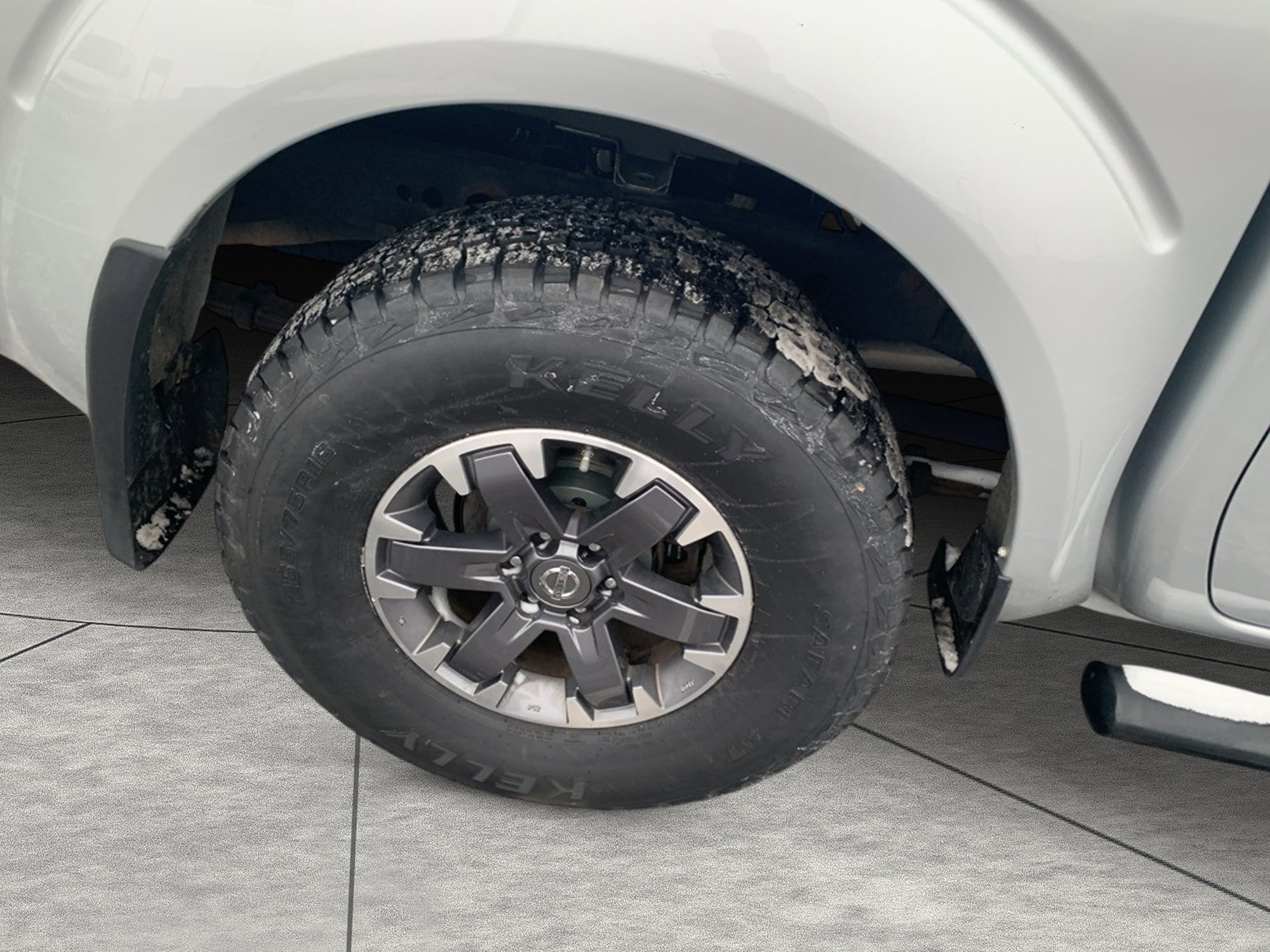 Used 2019 Nissan Frontier PRO-4X image 10