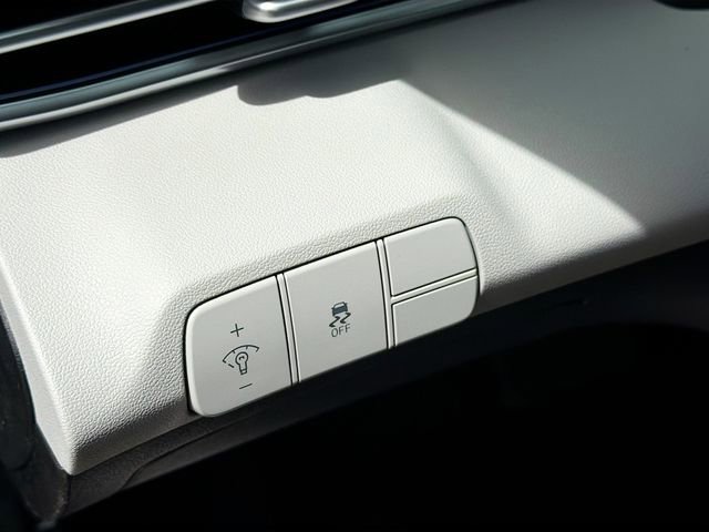 New 2026 Hyundai Elantra Limited image 10