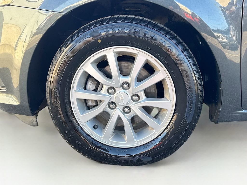 Used 2020 Chevrolet Sonic LT w/ Convenience Package image 37