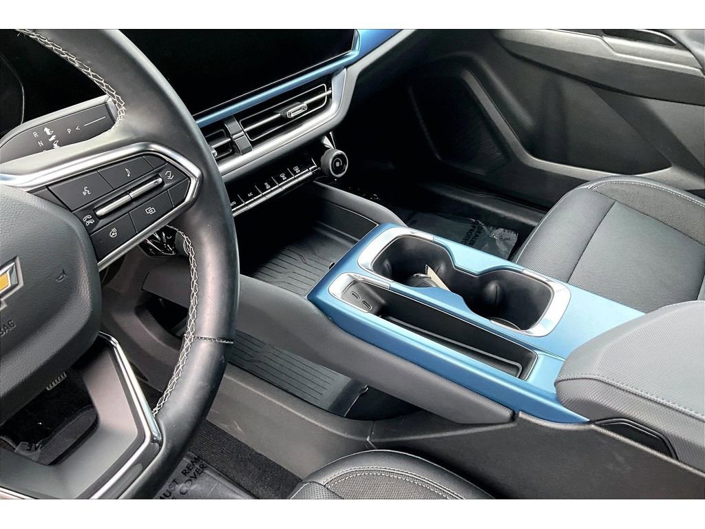 Used 2024 Chevrolet Equinox EV LT w/ LPO, All-Weather Mat Package AWD/4WD image 18