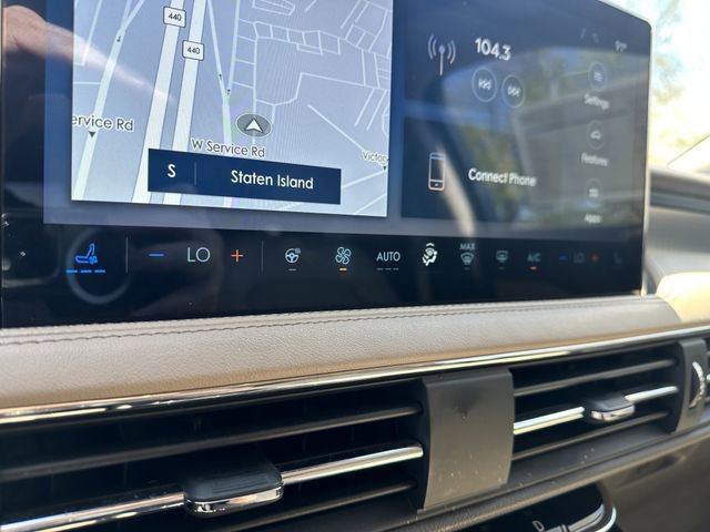 Used 2024 Lincoln Corsair AWD w/ Equipment Group 101A image 23