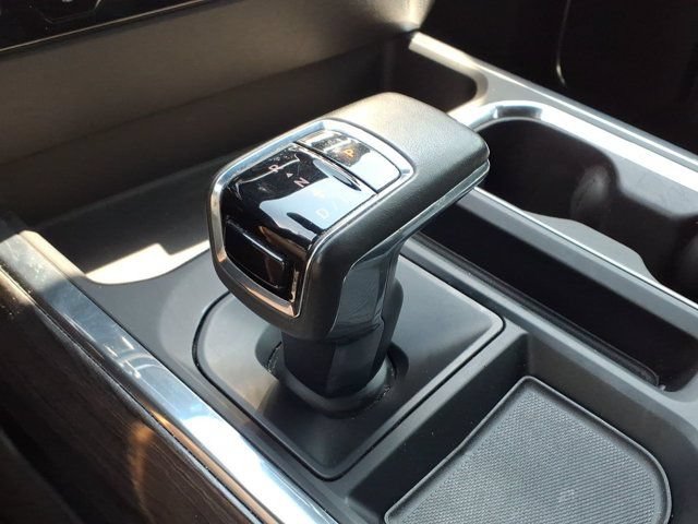 Used 2022 Chevrolet Silverado 1500 LTZ w/ LTZ Premium Package AWD/4WD image 14