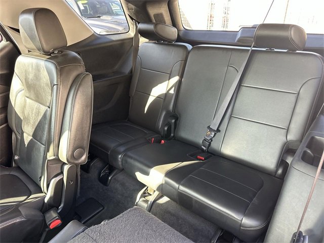 Used 2020 Chevrolet Traverse LT w/ LT Premium Package image 44
