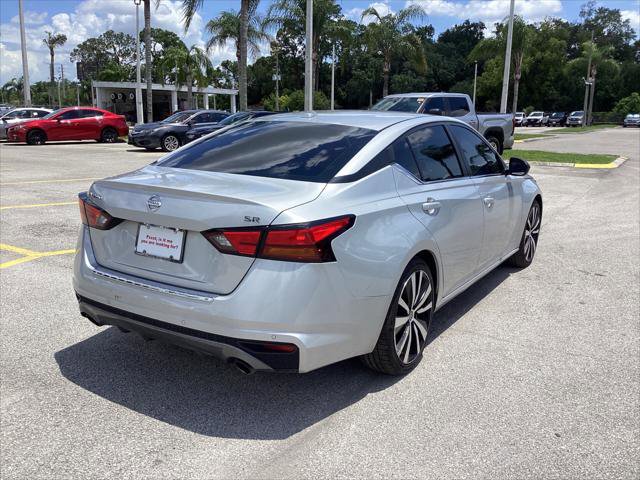Used 2022 Nissan Altima 2.5 SR FWD image 11