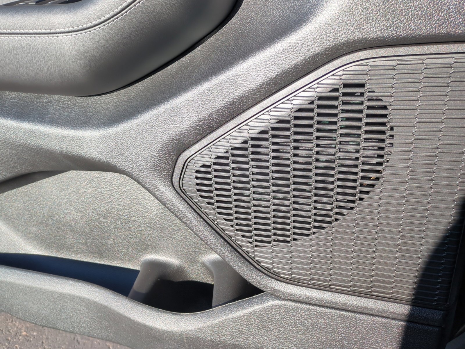 New 2025 Jeep Grand Cherokee Laredo image 27