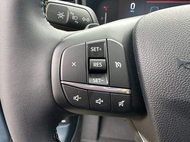 Used 2025 Ford Maverick Lobo image 13