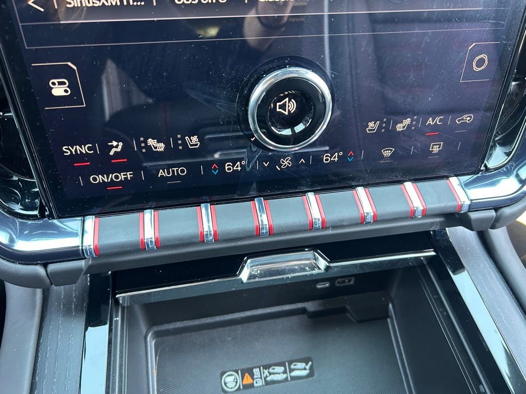 Used 2025 GMC Yukon XL AT4 Ultimate w/ LPO, AT4 Appearance Package AWD/4WD image 38