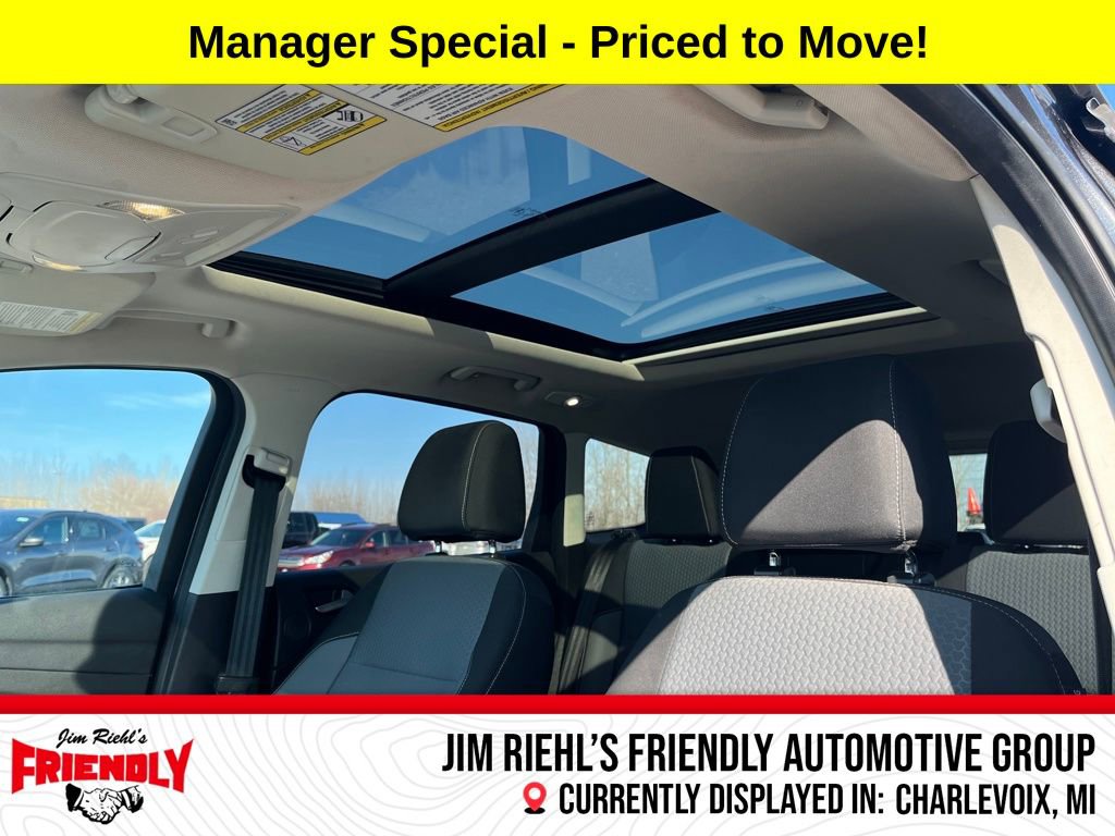 Used 2017 Ford Escape SE w/ Equipment Group 201A image 21