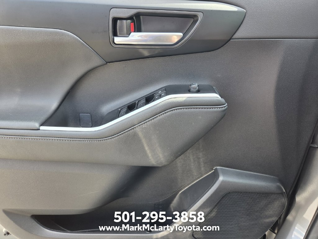 Used 2026 Toyota Highlander XLE AWD/4WD image 29