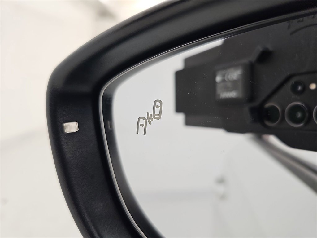 Used 2019 Volkswagen Passat 2.0T Wolfsburg w/ Wheels & Sunroof Package image 43