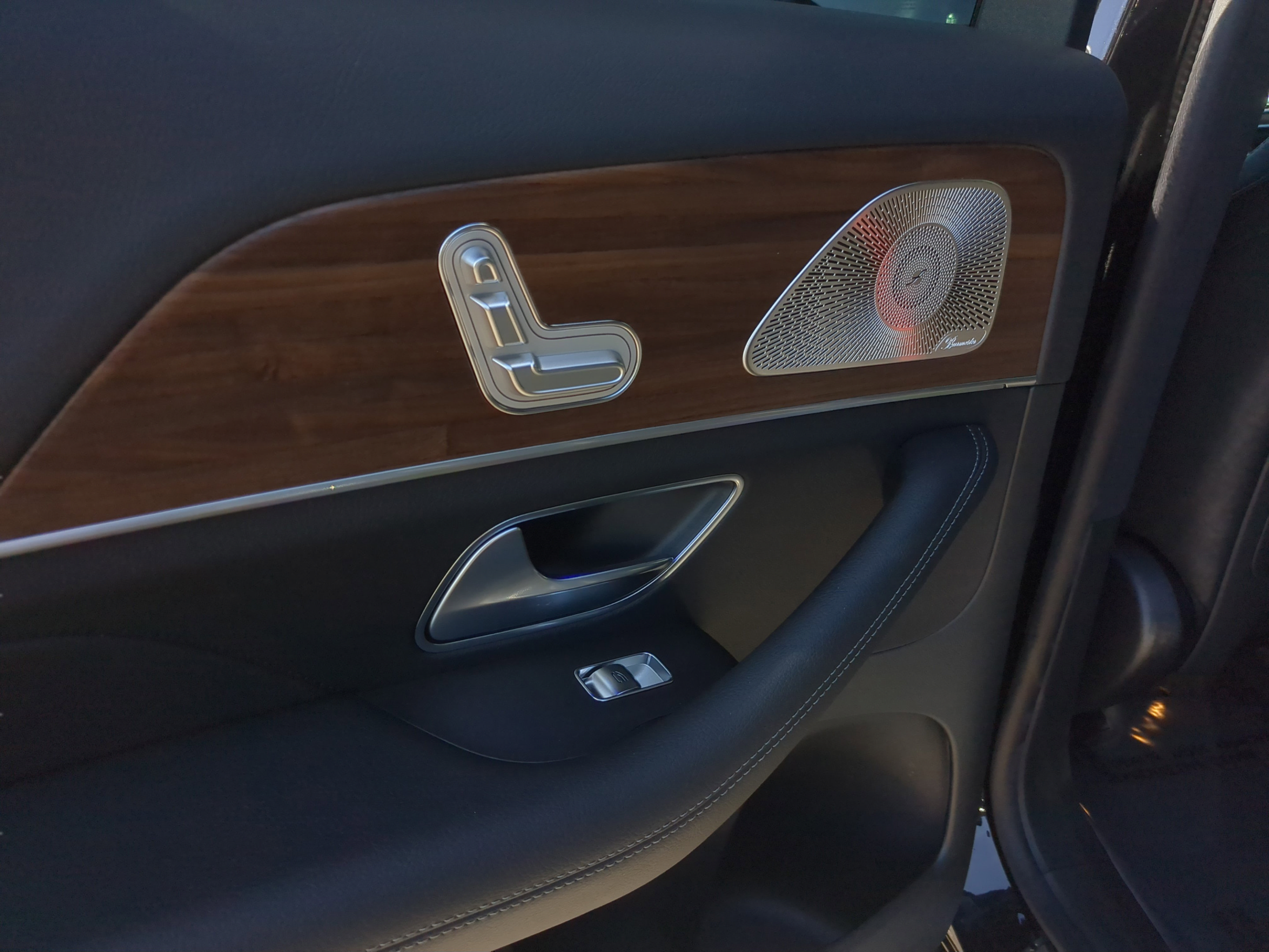 Certified 2026 Mercedes-Benz GLE 350 4MATIC image 9