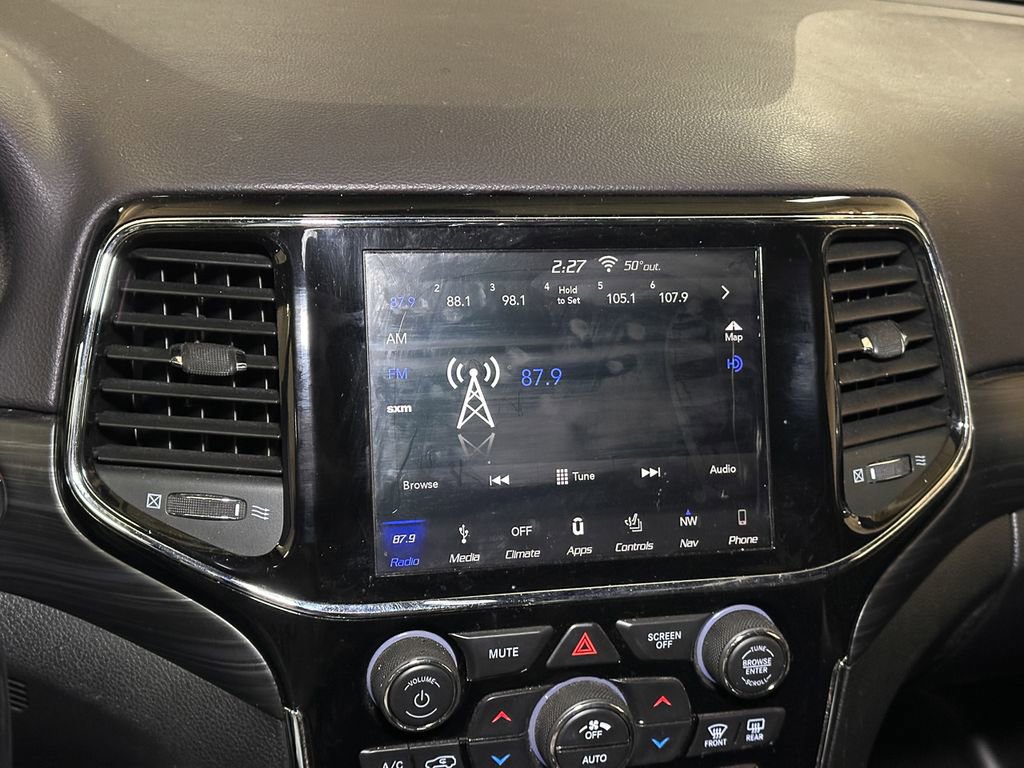 Used 2019 Jeep Grand Cherokee Altitude image 37
