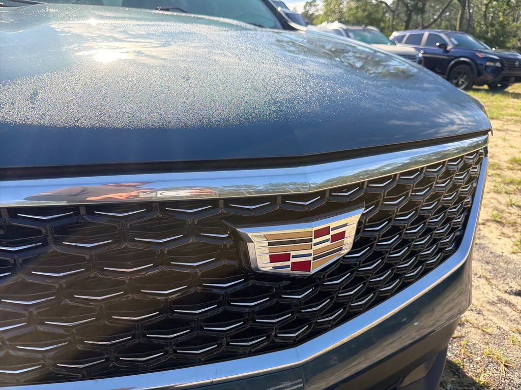 Used 2024 Cadillac XT4 Luxury FWD image 16