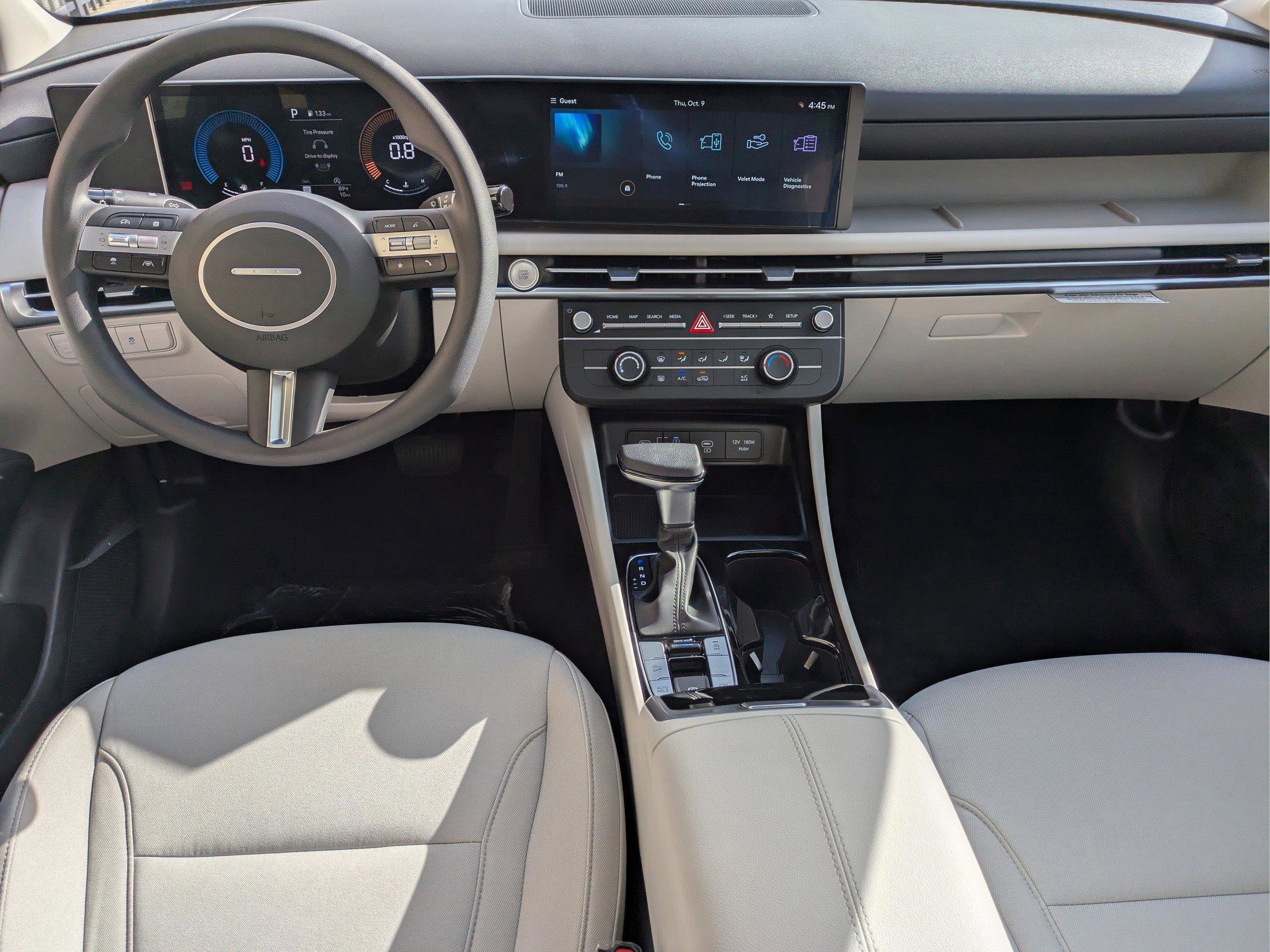 New 2026 Hyundai Tucson SE image 17