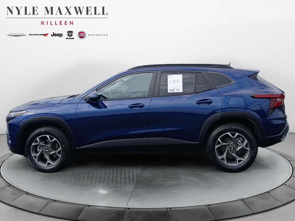 Used 2024 Chevrolet Trax LT w/ Driver Confidence Package FWD image 13