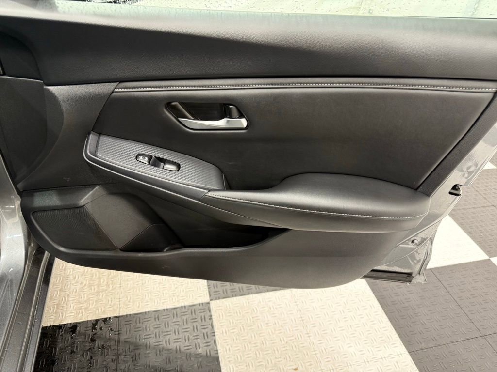 Used 2023 Nissan Sentra SV image 18