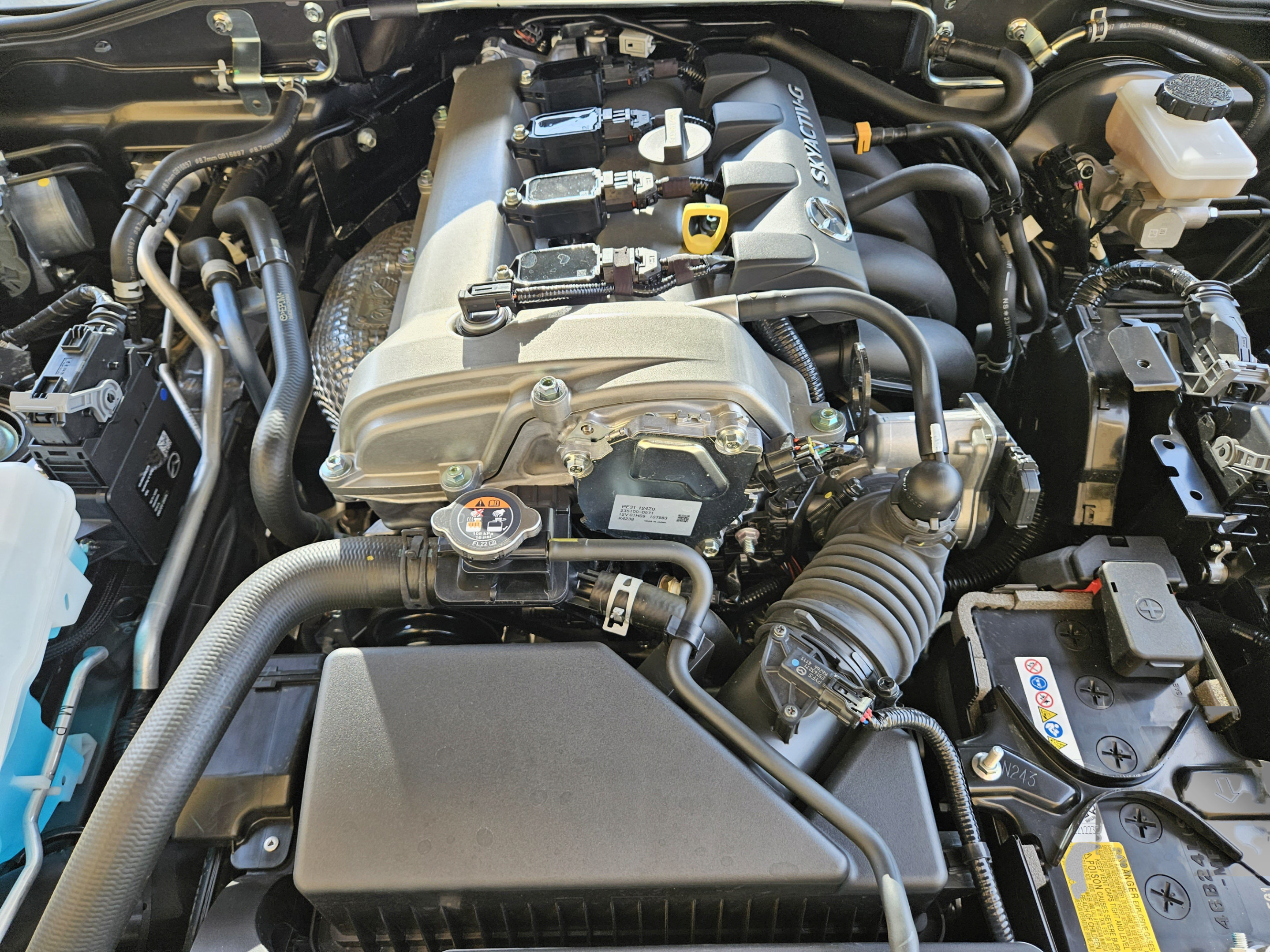 Used 2024 MAZDA MX-5 Miata RF Grand Touring RWD image 28