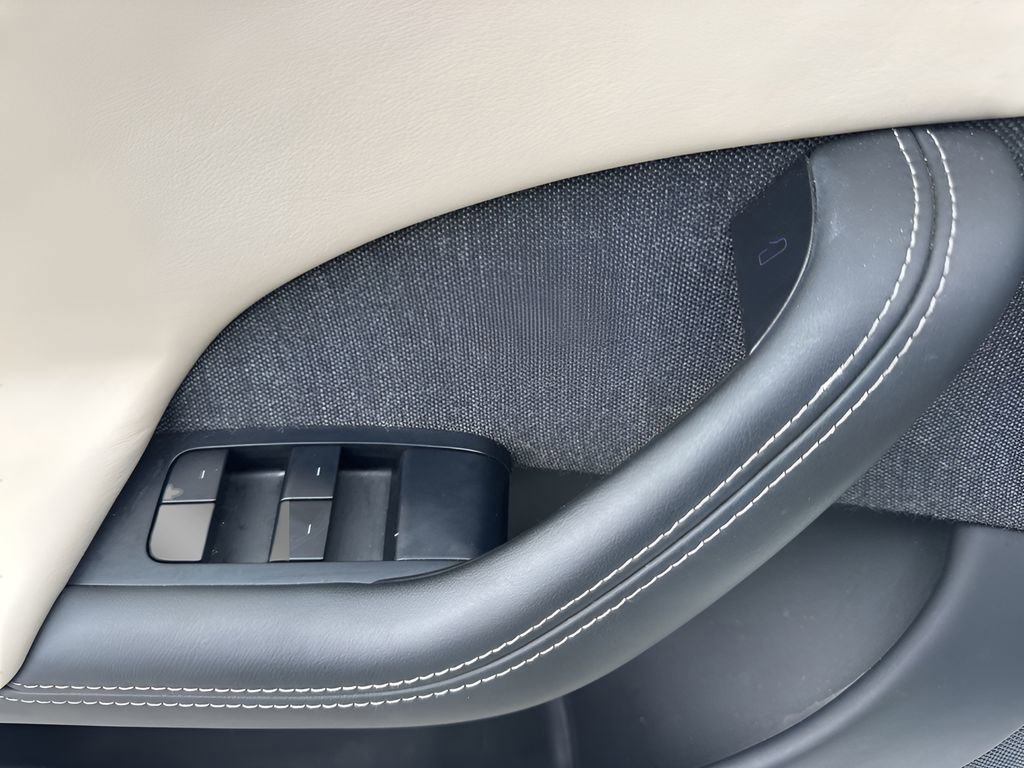 Used 2021 Tesla Model S Plaid image 28