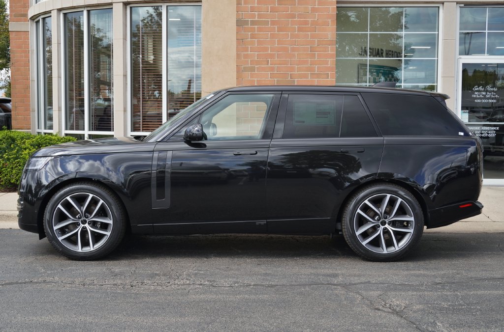 New 2026 Land Rover Range Rover SE AWD/4WD image 2