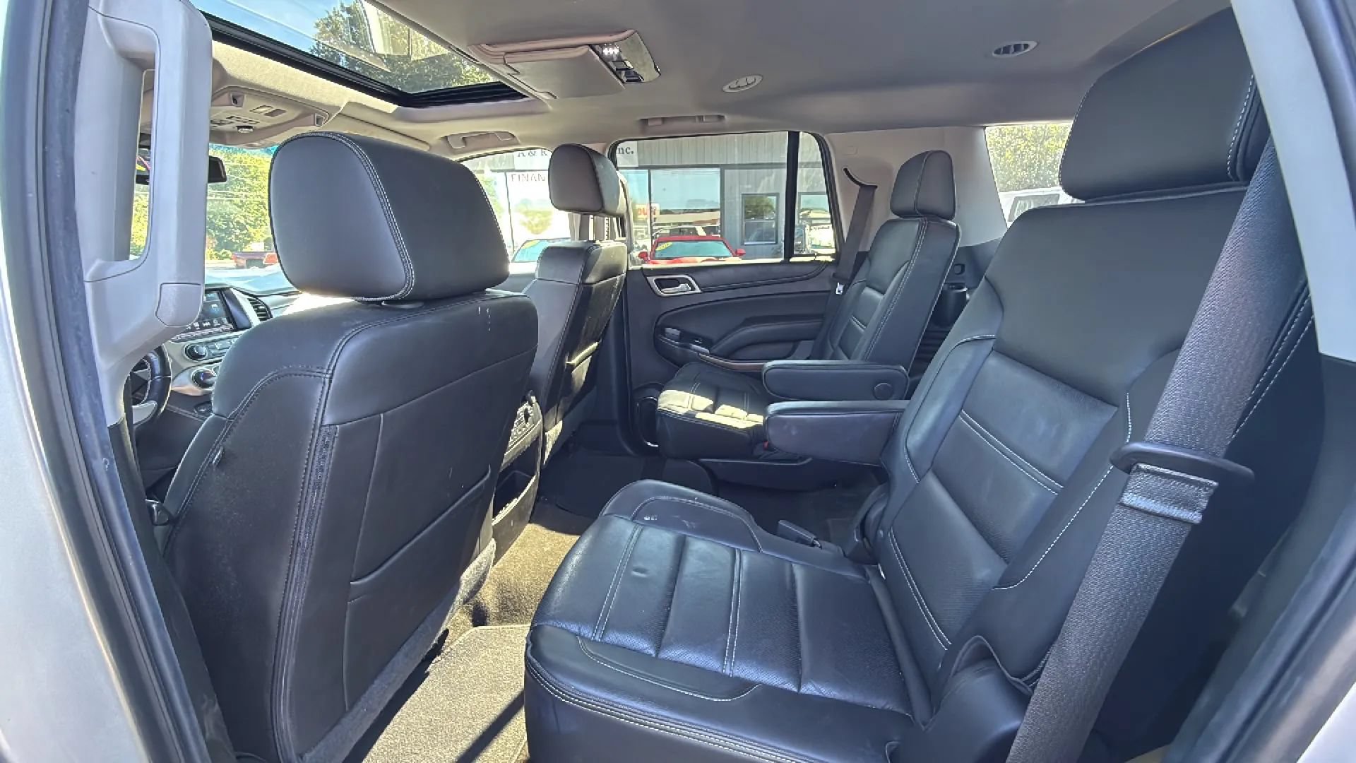 Used 2018 GMC Yukon Denali AWD/4WD image 13