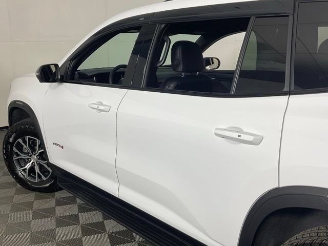 Used 2025 GMC Acadia AT4 AWD/4WD image 36