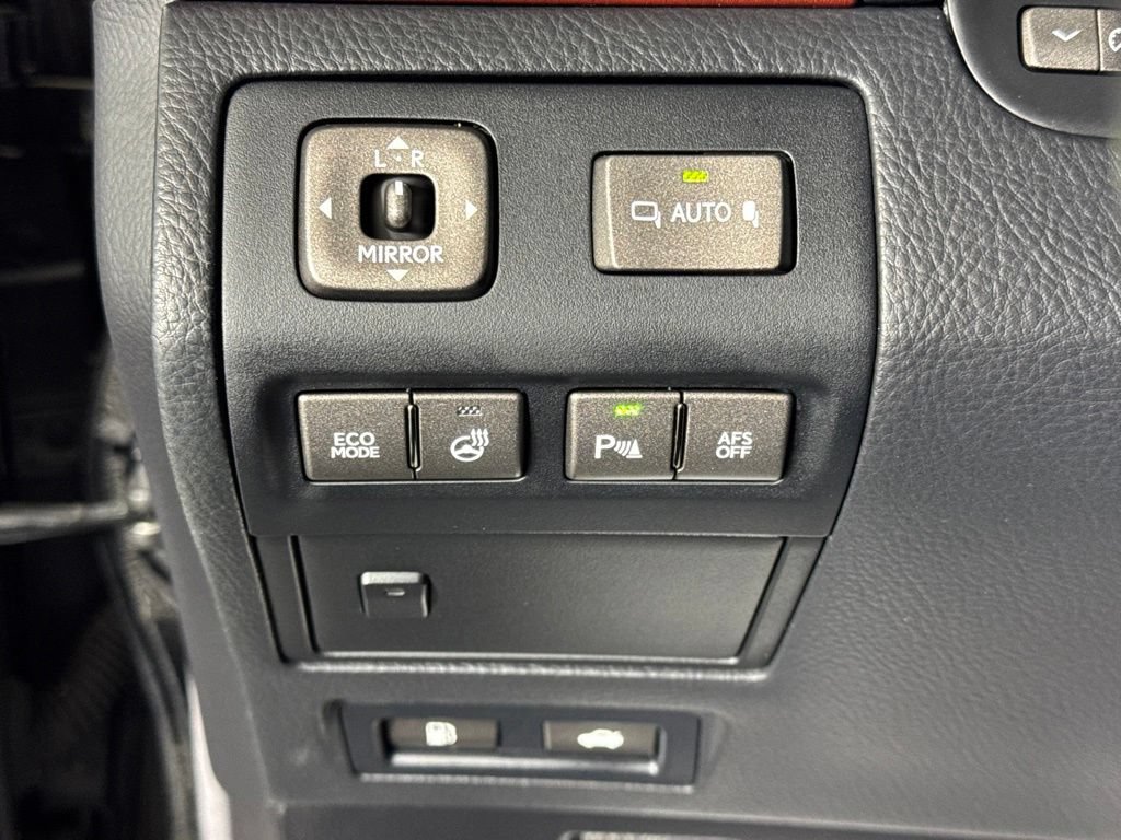 Used 2011 Lexus LS 460 AWD w/ Luxury Value Edition image 14