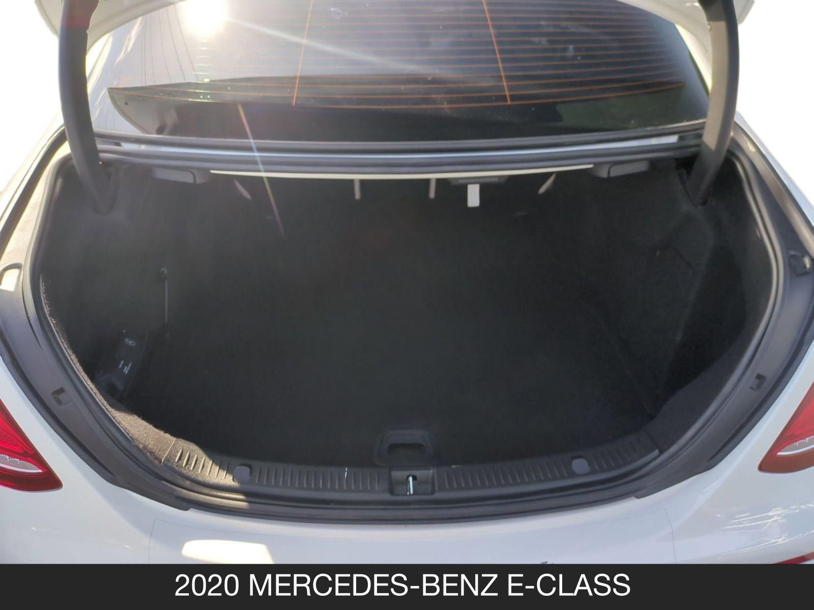 Used 2020 Mercedes-Benz E 350 Sedan image 25