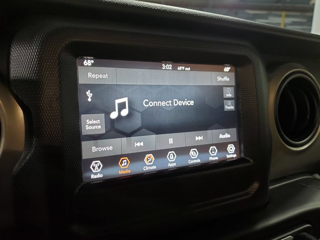 Used 2021 Jeep Wrangler Unlimited Sport AWD/4WD image 18