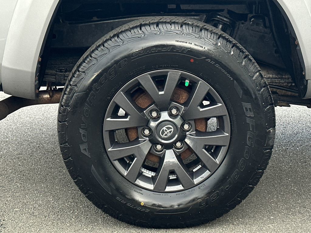 Used 2021 Toyota Tacoma SR5 image 7