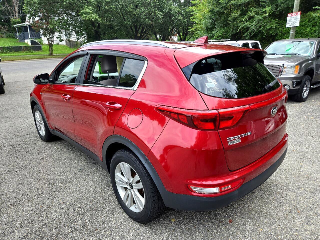 Used 2017 Kia Sportage LX w/ LX Popular Package image 3