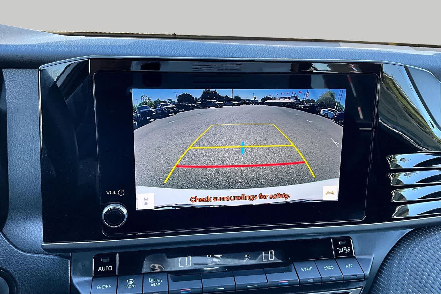 Used 2025 Toyota Camry SE FWD image 26