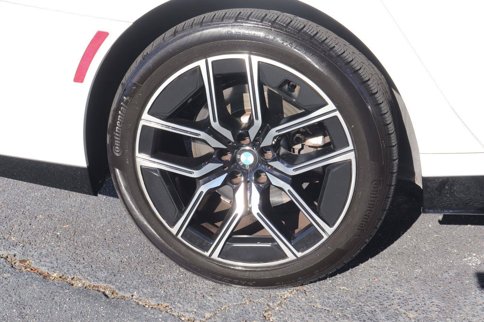 Used 2023 BMW 740i RWD image 42