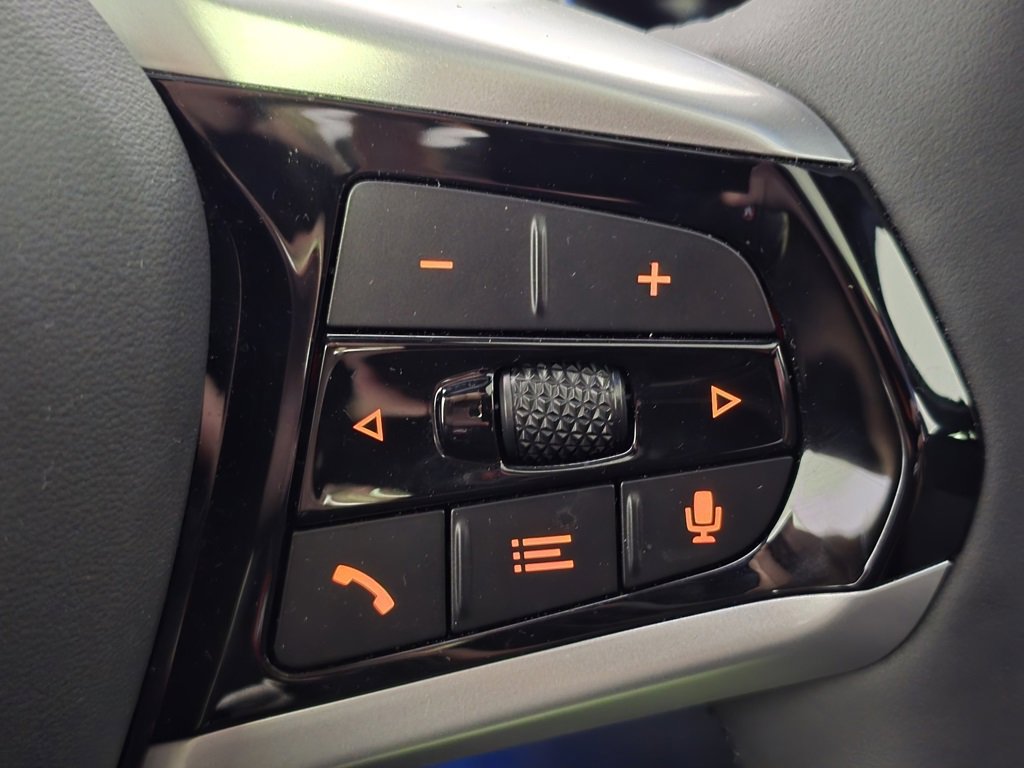 Used 2025 BMW 330i xDrive Sedan w/ M Sport Package image 19