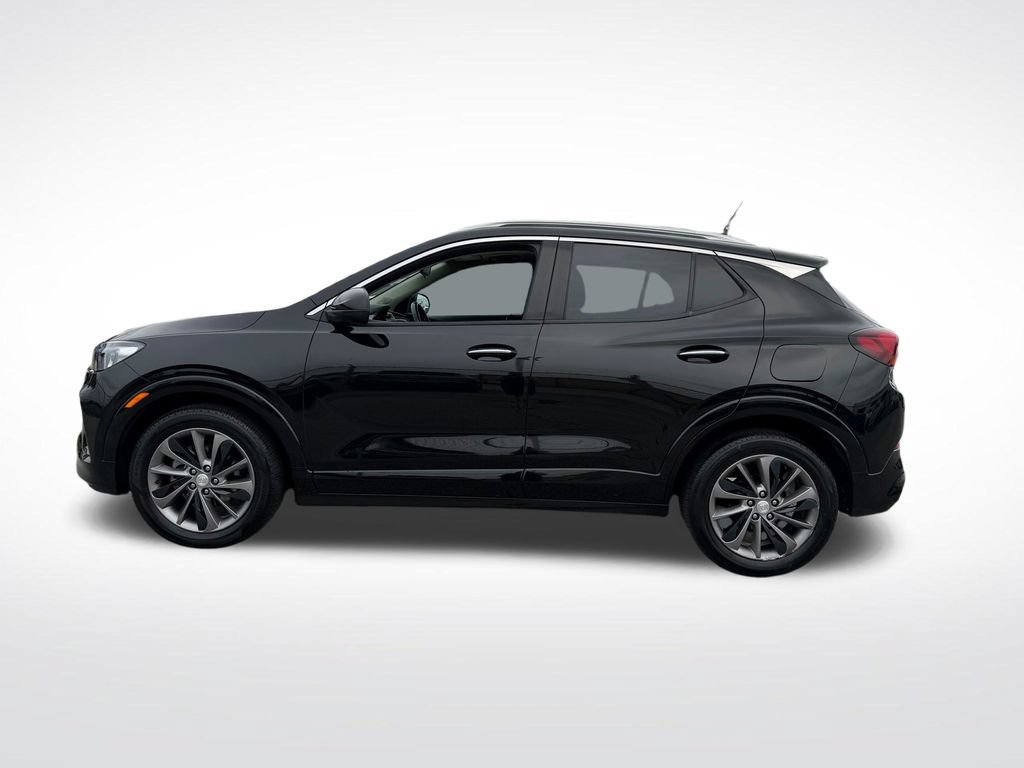 Used 2022 Buick Encore GX Select w/ Experience Buick Package FWD image 2