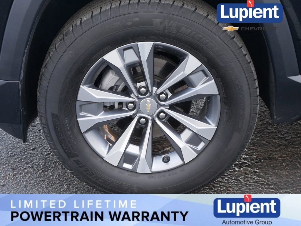 Used 2026 Chevrolet Equinox LT image 13