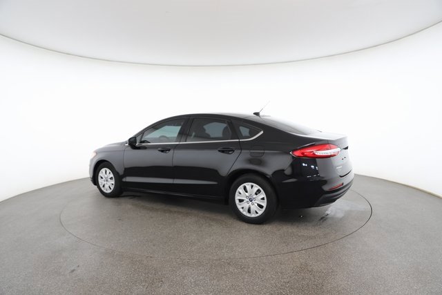 Used 2019 Ford Fusion S image 9