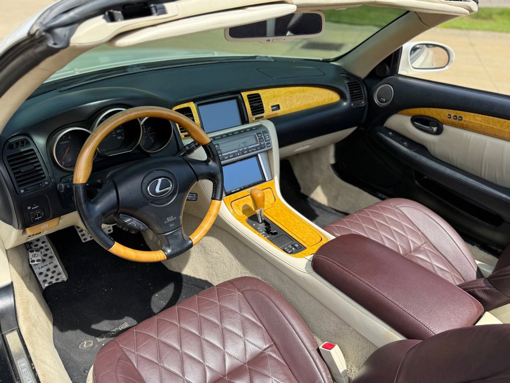 Used 2002 Lexus SC 430 Convertible RWD image 11