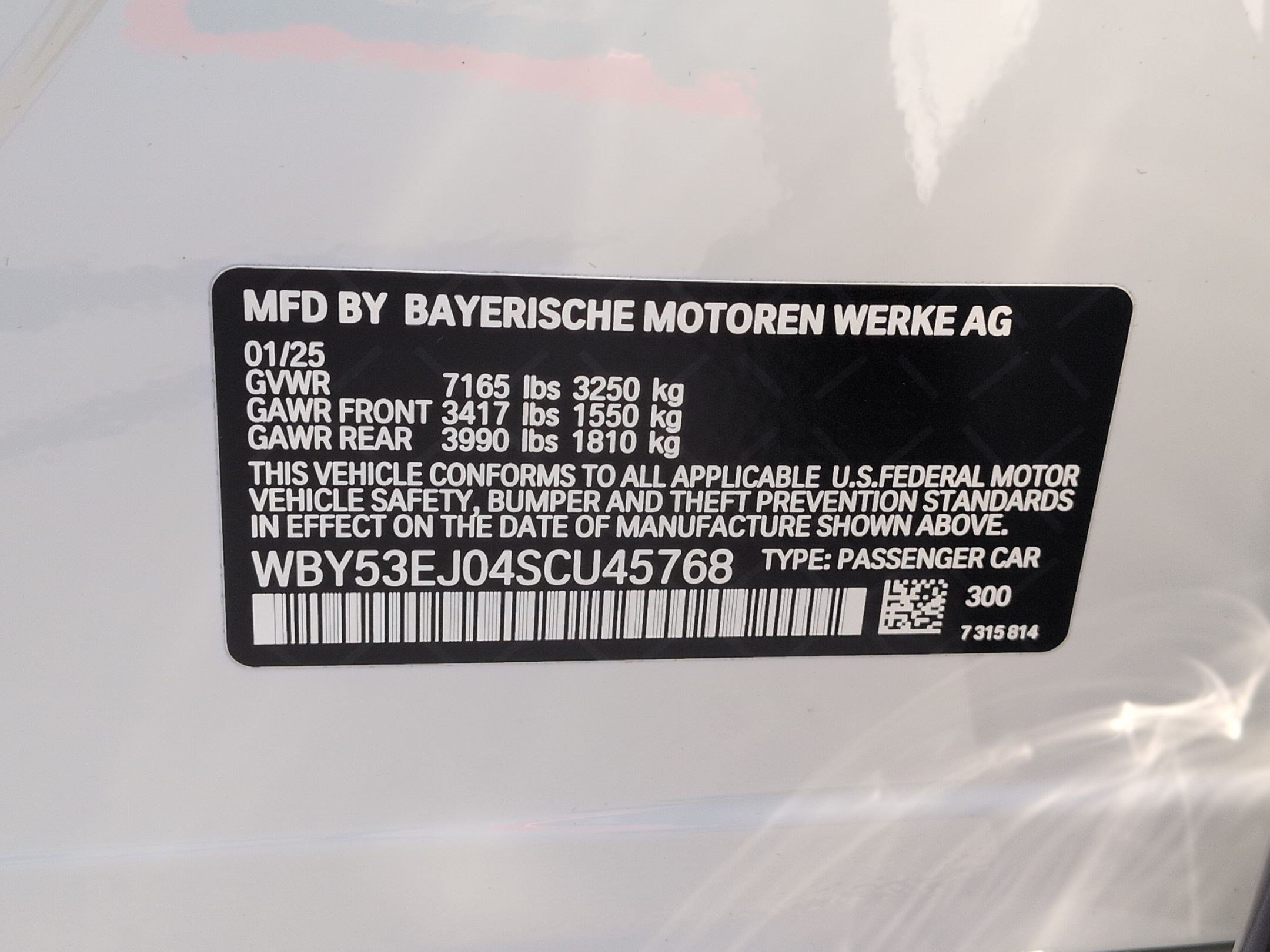 Certified 2025 BMW i7 xDrive60 AWD/4WD image 35